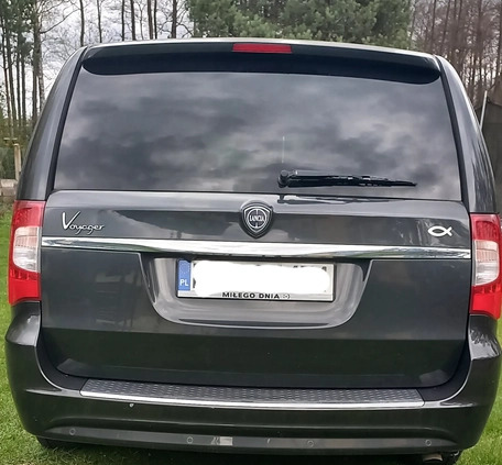 Lancia Voyager cena 47000 przebieg: 177000, rok produkcji 2011 z Poniatowa małe 92